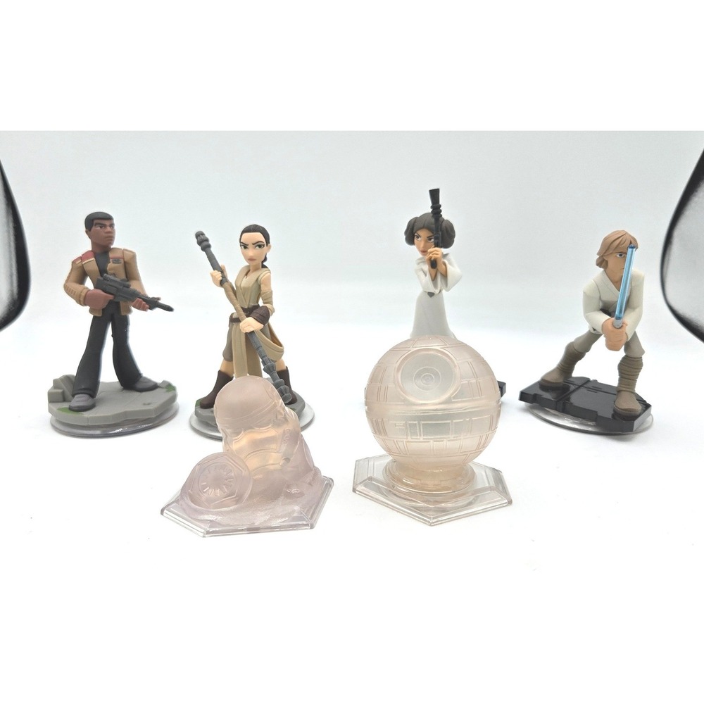 Disney Infinity‎ 3.0 Star Wars Figures: Luke, Leia, Rey, Finn & Playset Pieces